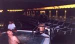 9hottub4.jpg 9.55k